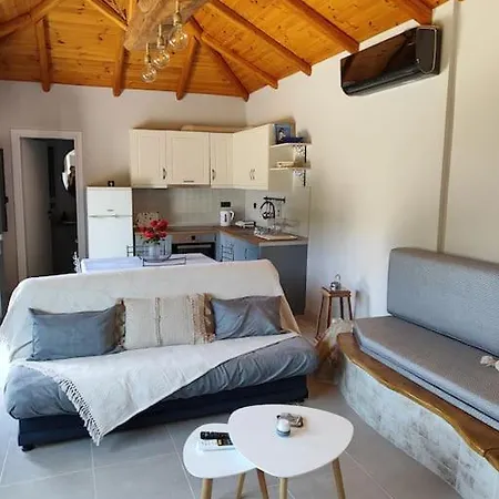 Nyaraló Fofi's House Agioi Saranta