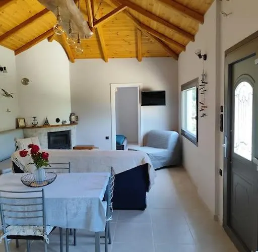 Case de vacanță Fofi's House Agioi Saranta