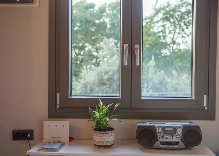 Fofi's House Agioi Saranta