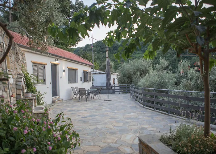 Nyaraló Fofi's House